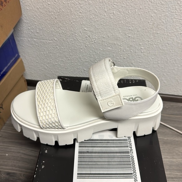 GBG LOS ANGELES premia womens ankle strap lugged sole slide sandals - Picture 6 of 6